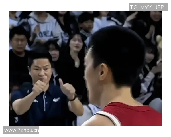 李贤重狂砍33分14篮板赛前准备充分解说员称其为比赛关键人物 李贤重狂砍33分14篮板赛前准备充分解说员称其为比赛关键人物