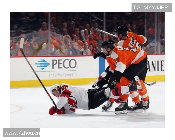 传奇门将切赫加盟英国第四级别联赛冰球队开启新职业生涯