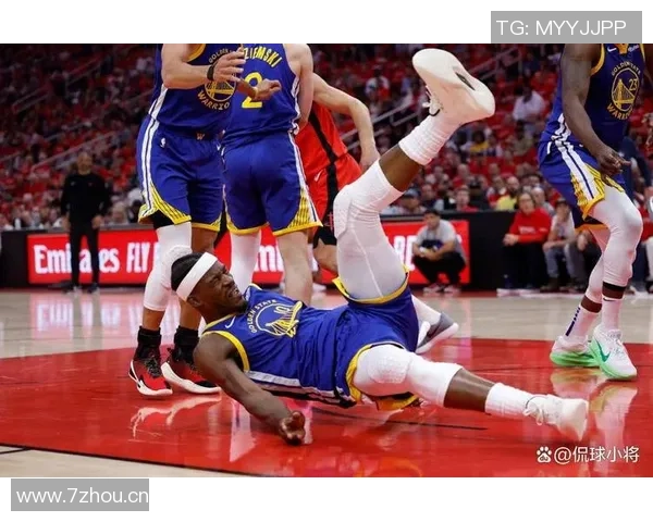 科尔透露巴特勒因脚踝扭伤缺席训练对湖人比赛出战存疑