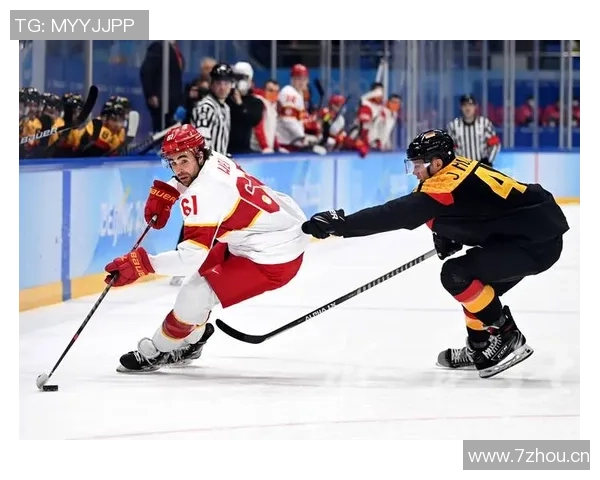 穆勒分享冰球比赛观赛照片感谢好友邀请丰富业余生活