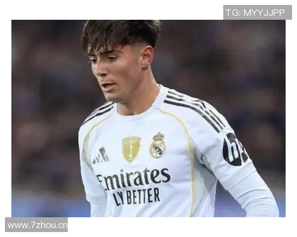 多特蒙德关注皇马青训后卫巴尔德佩尼亚斯将面临药厂和枪手竞争 多特蒙德关注皇马青训后卫巴尔德佩尼亚斯将面临药厂和枪手竞争