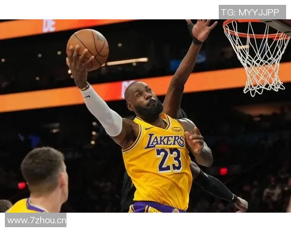 吉莱斯皮盛赞布克天赋异禀场上无所不能三层次得分能力令人惊叹