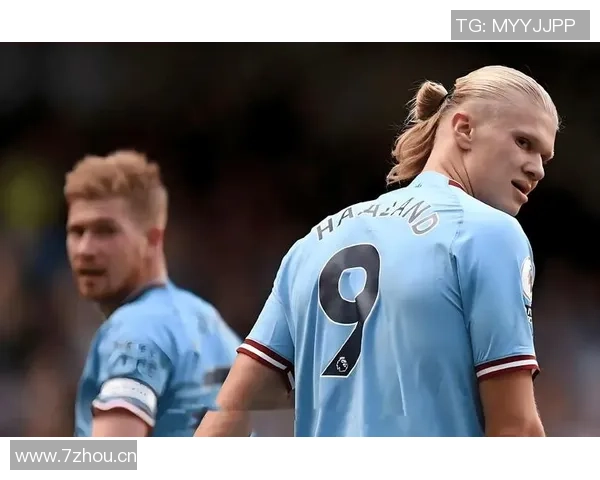 曼城遭遇失利仍显幸运曼联逐渐恢复球队秩序与状态